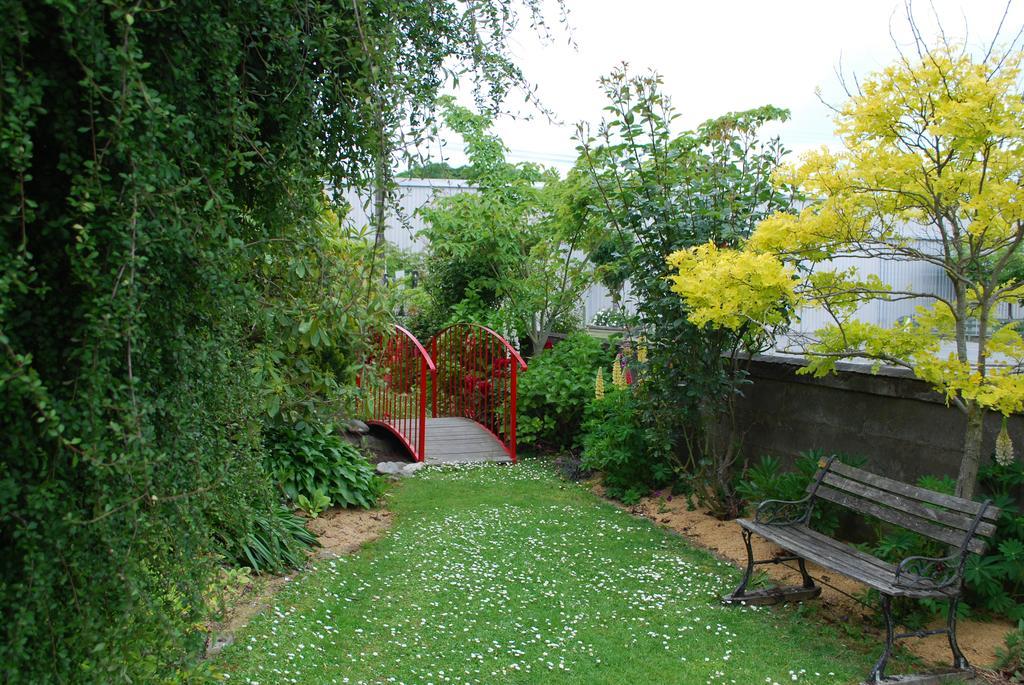 Hall On The Terrace